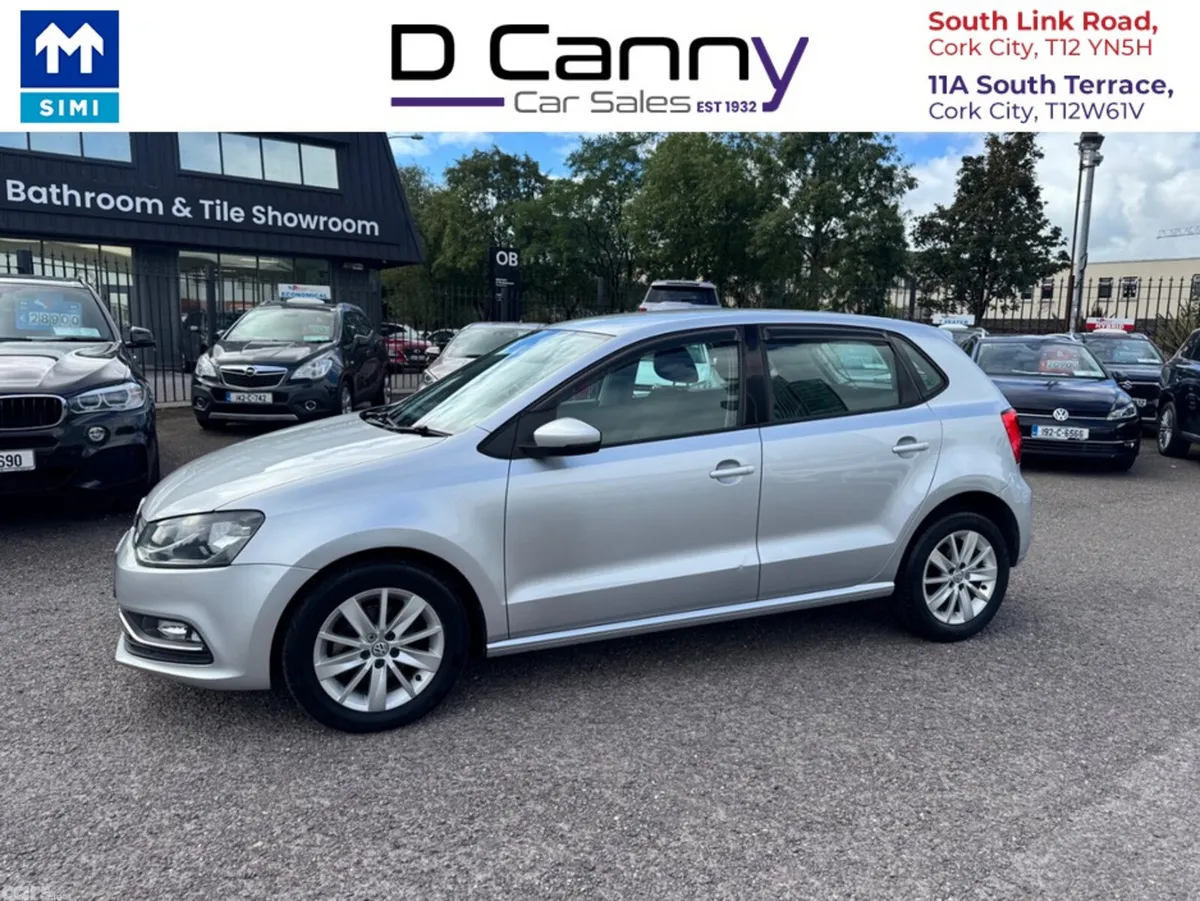 Volkswagen Polo Hatchback, Petrol, 2014, Silver
