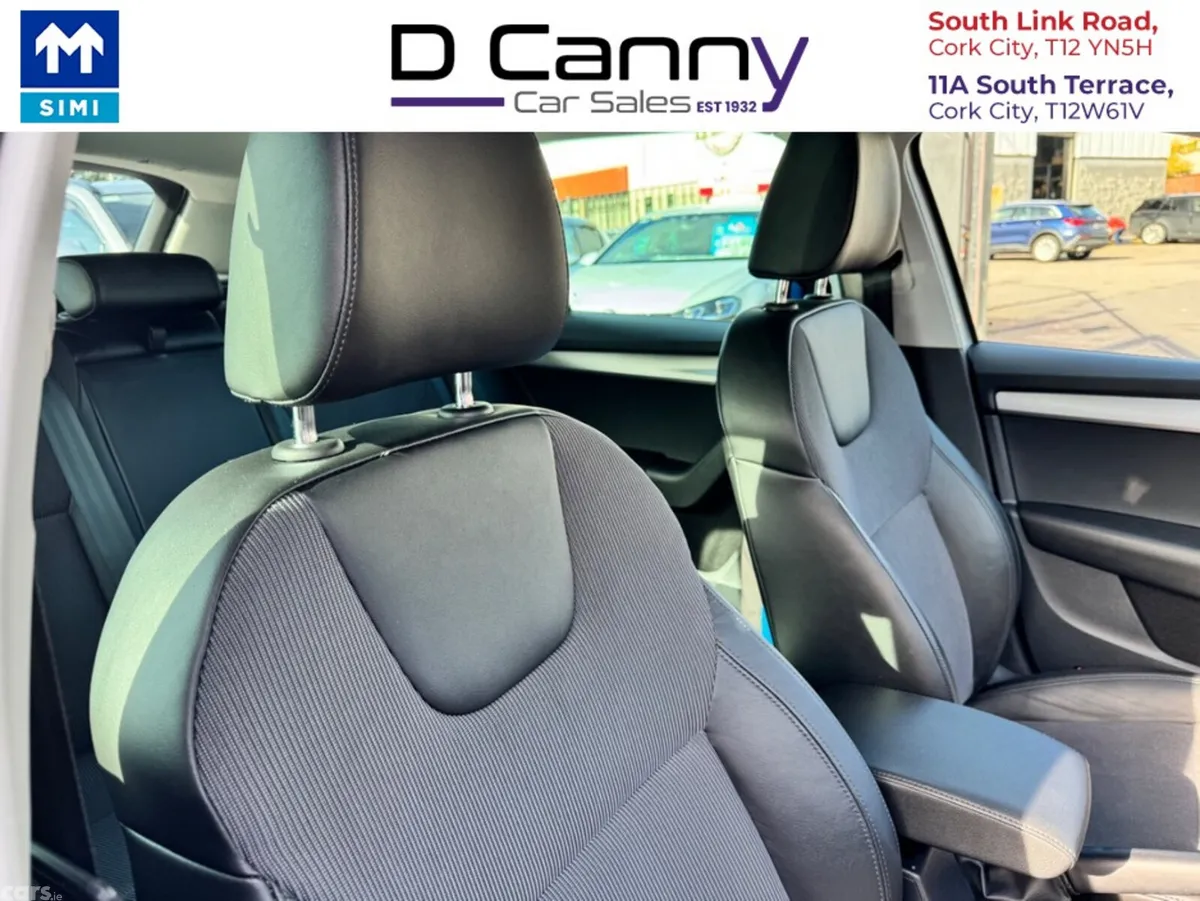 Skoda Octavia Estate, Petrol, 2020, Grey