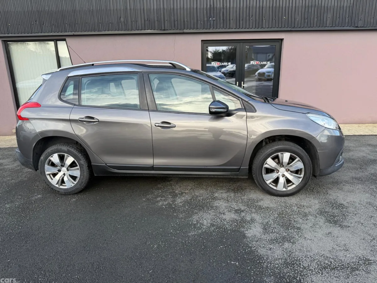 Peugeot 2008 SUV, Petrol, 2016, Grey