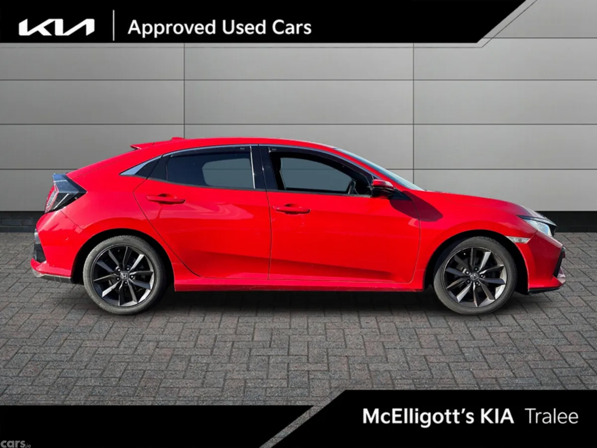 Honda Civic Hatchback, Diesel, 2021, Red
