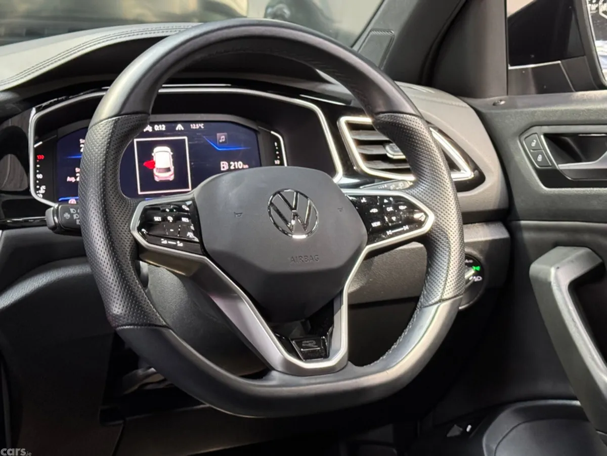 Volkswagen T-Roc MPV, Diesel, 2023, Black