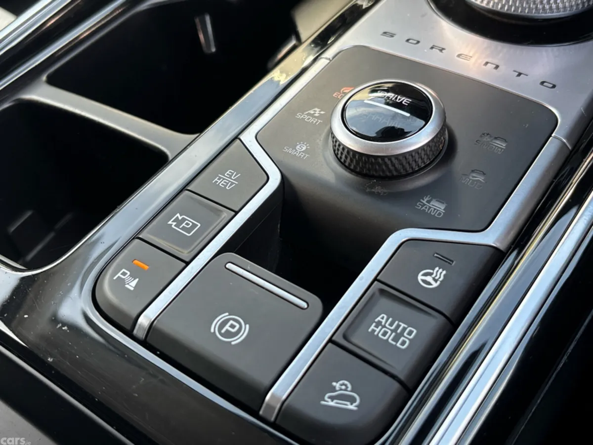 Kia Sorento MPV, Petrol Plug-in Hybrid, 2023, Grey