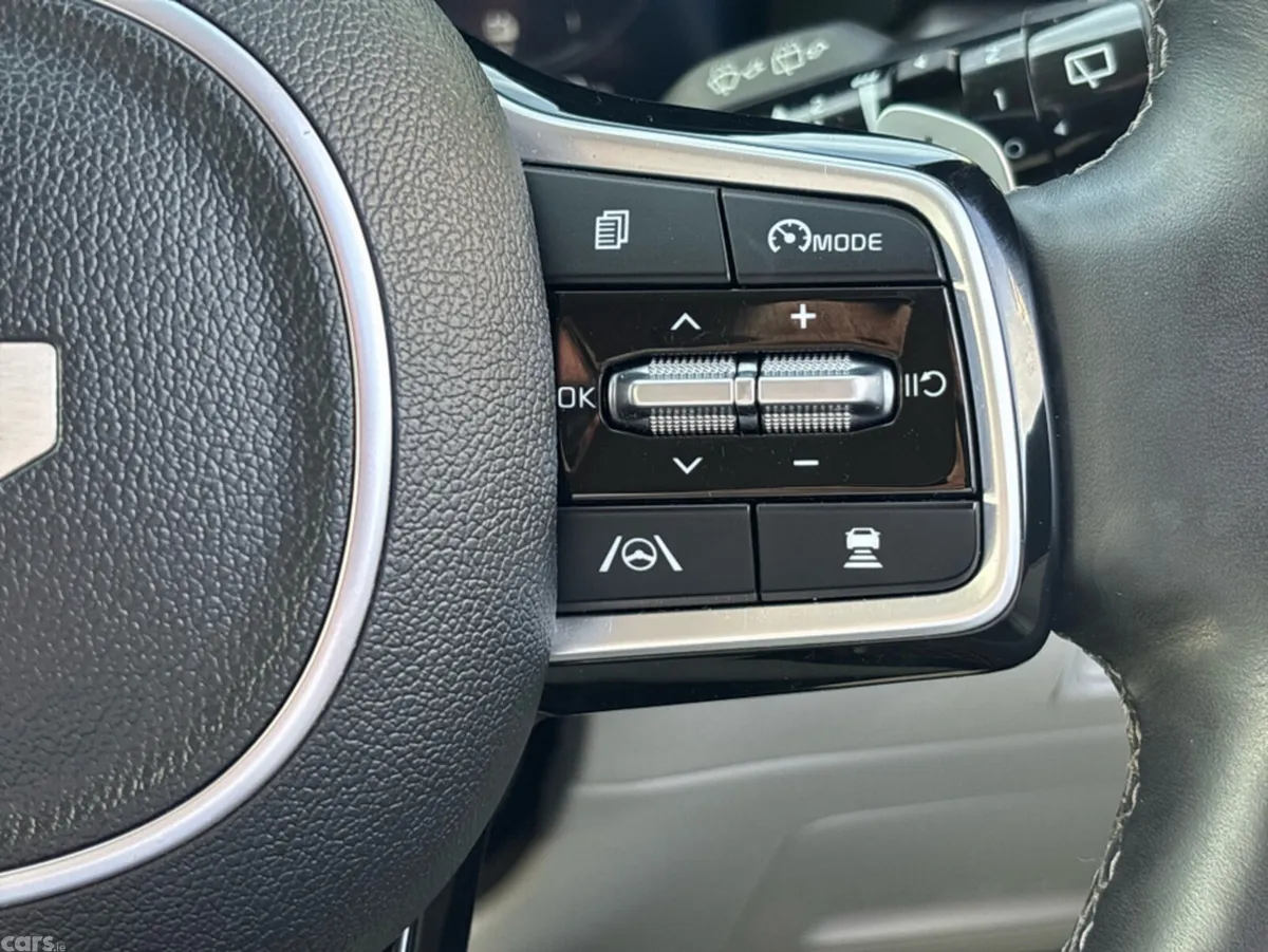 Kia Sorento MPV, Petrol Plug-in Hybrid, 2023, Grey