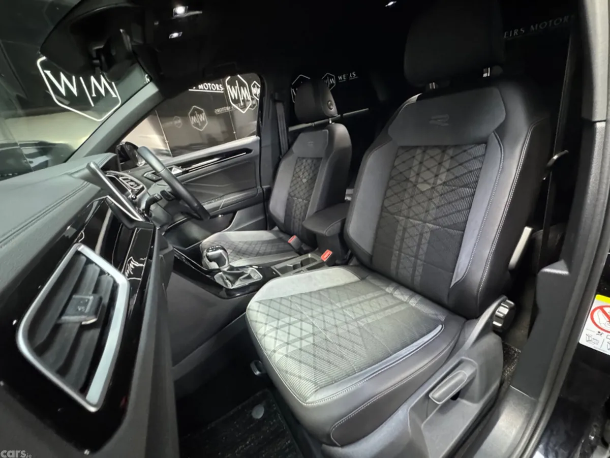 Volkswagen T-Roc MPV, Diesel, 2023, Black