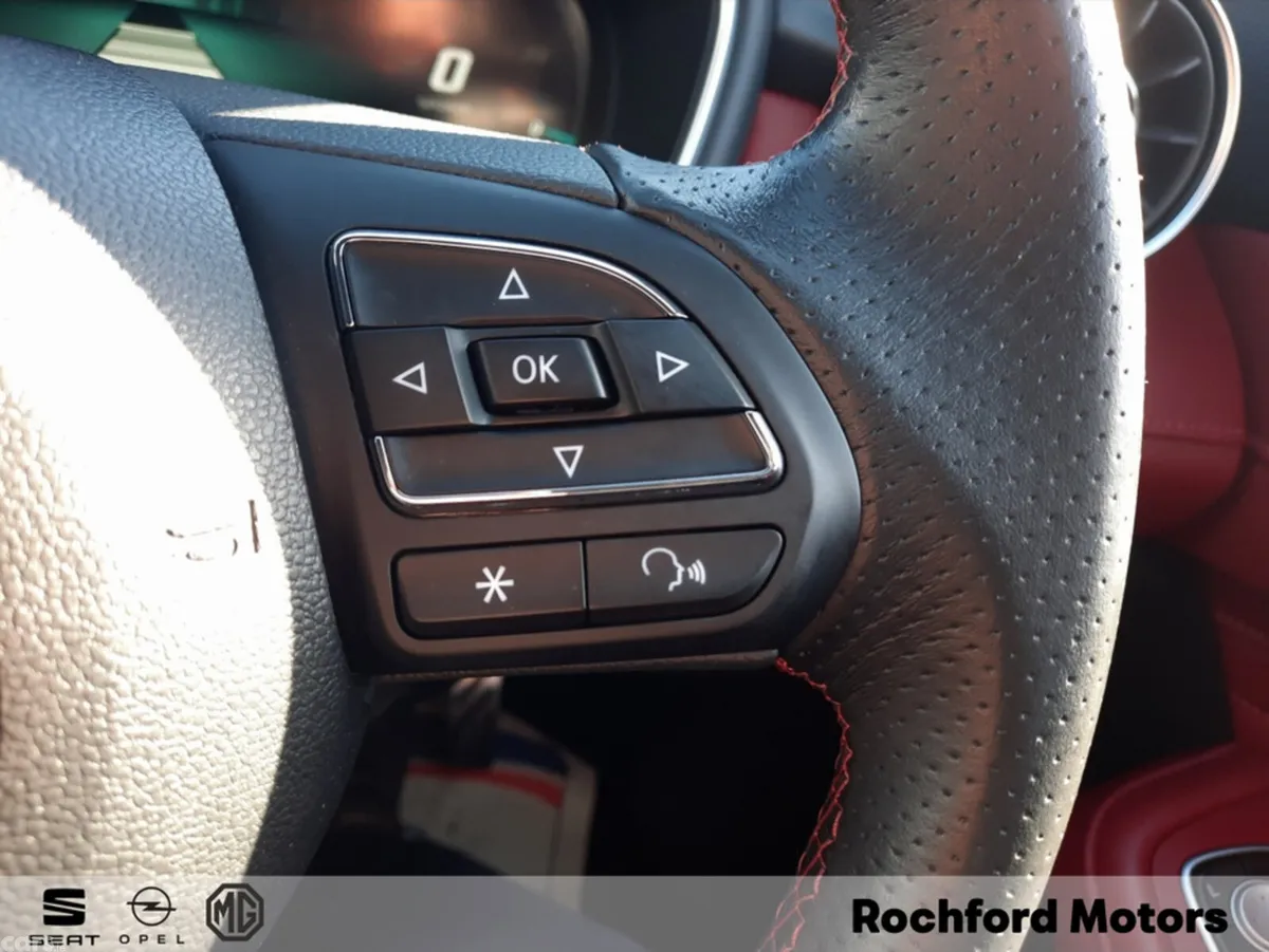 MG HS Hatchback, Petrol Plug-in Hybrid, 2023, Black