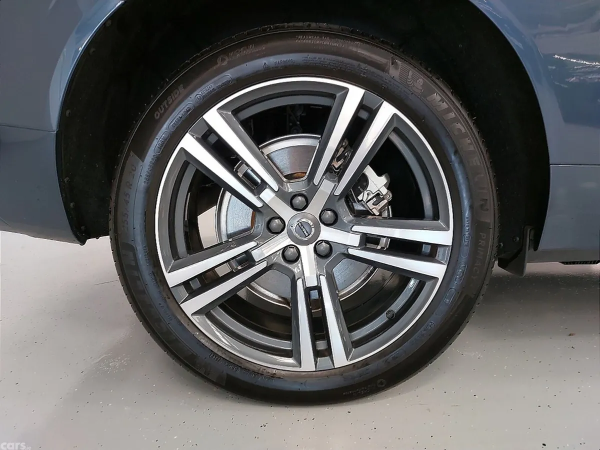 Volvo XC60 SUV, Petrol Plug-in Hybrid, 2026, Blue