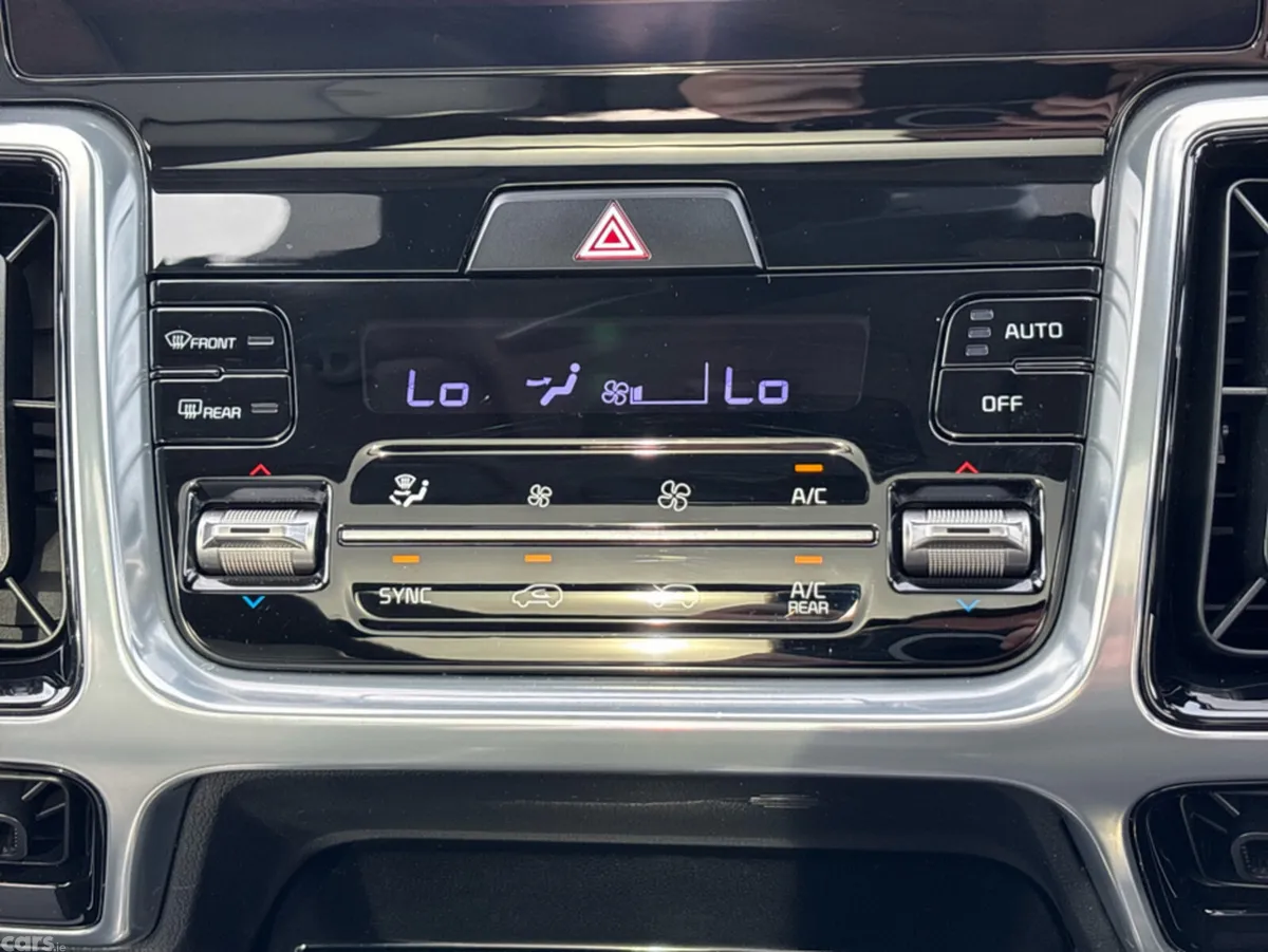 Kia Sorento MPV, Diesel, 2023, Black