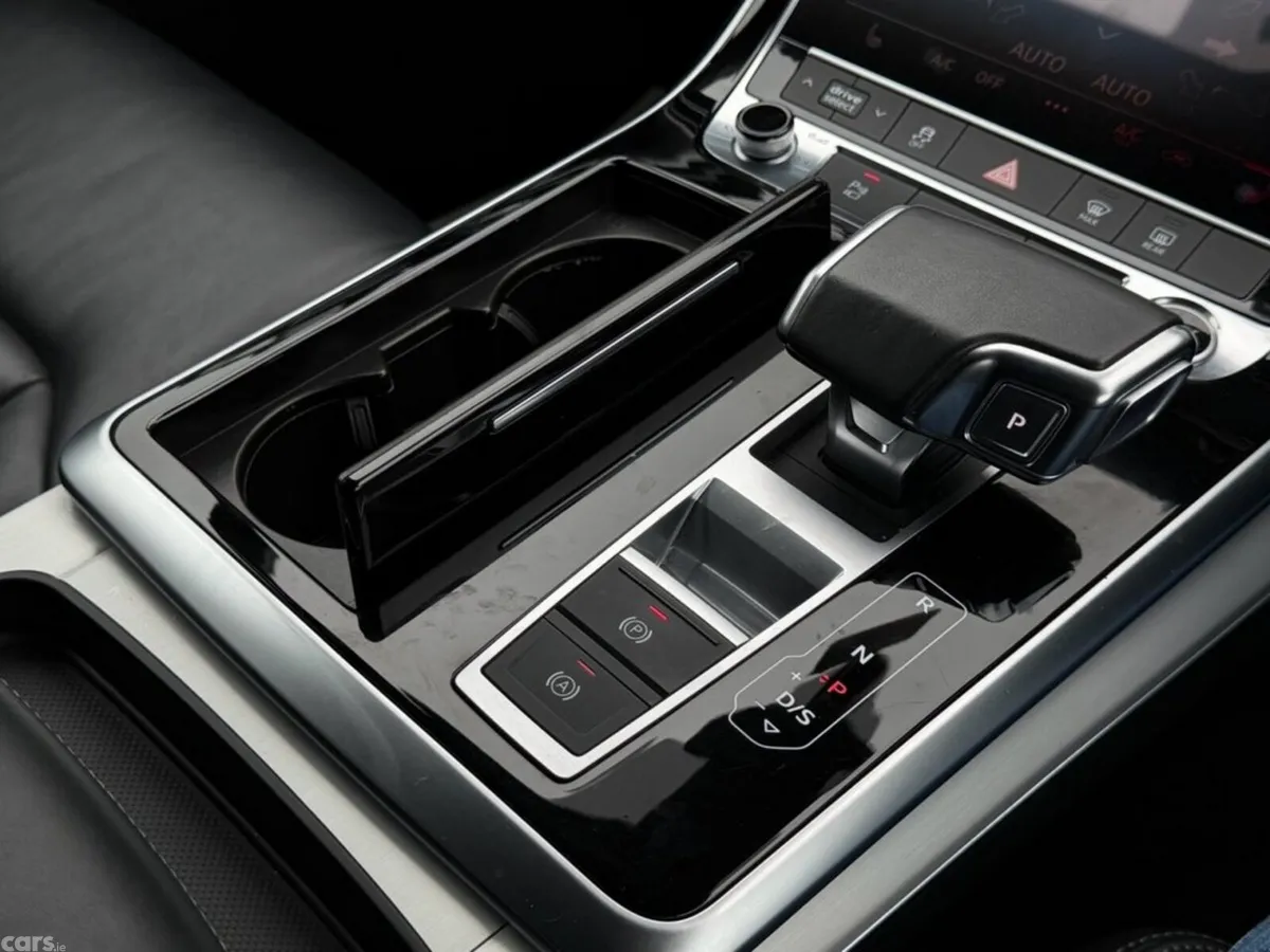 Audi Q7 SUV, Diesel Hybrid, 2024, White