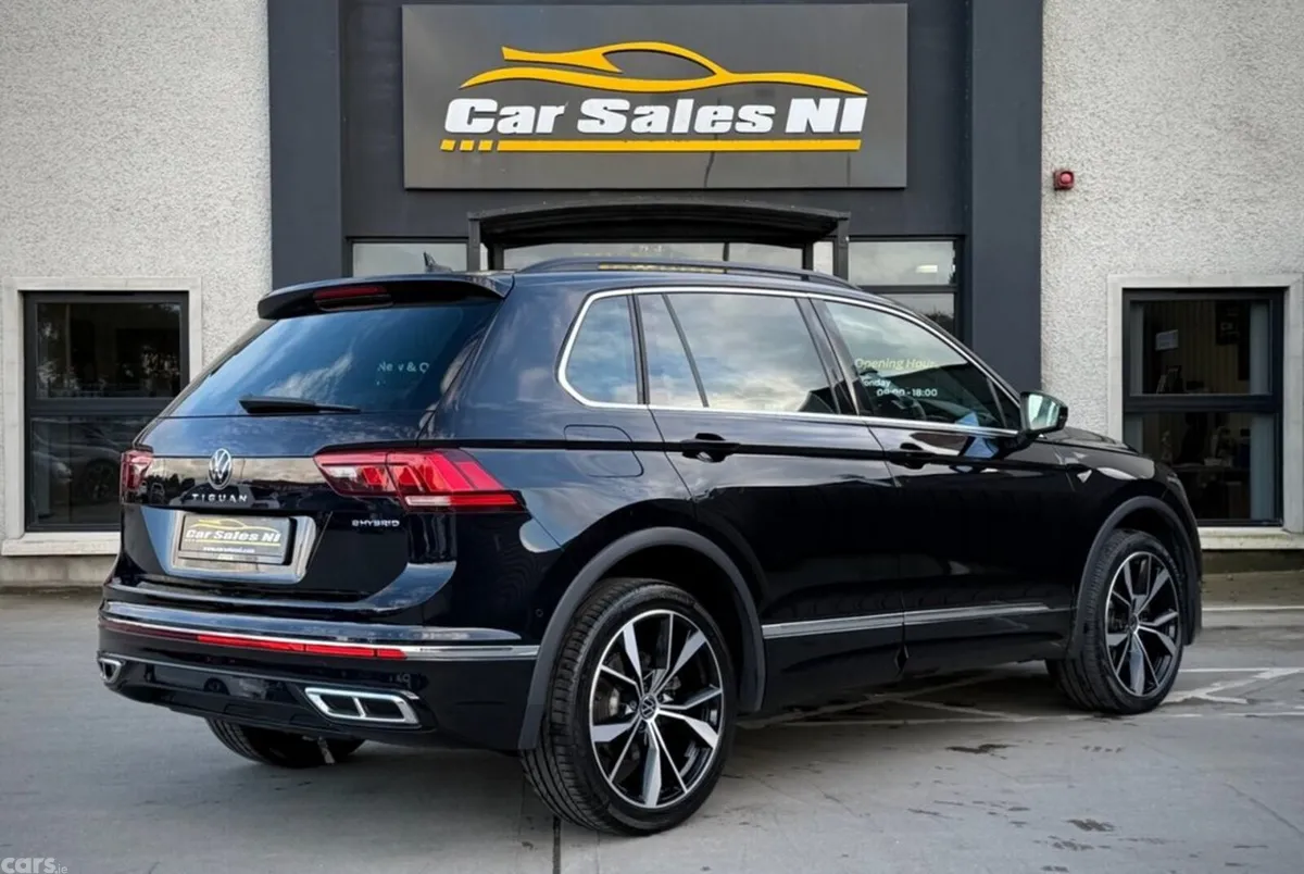 Volkswagen Tiguan SUV, Petrol Hybrid, 2023, Black