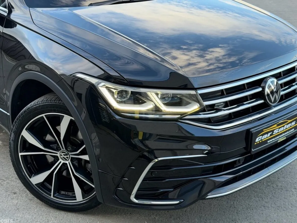 Volkswagen Tiguan SUV, Petrol Hybrid, 2023, Black