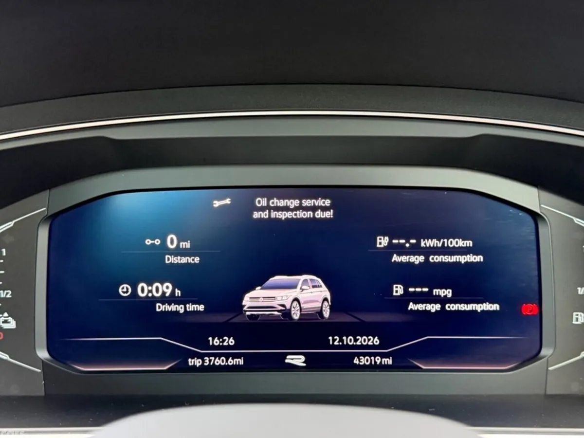 Volkswagen Tiguan SUV, Petrol Hybrid, 2023, Black