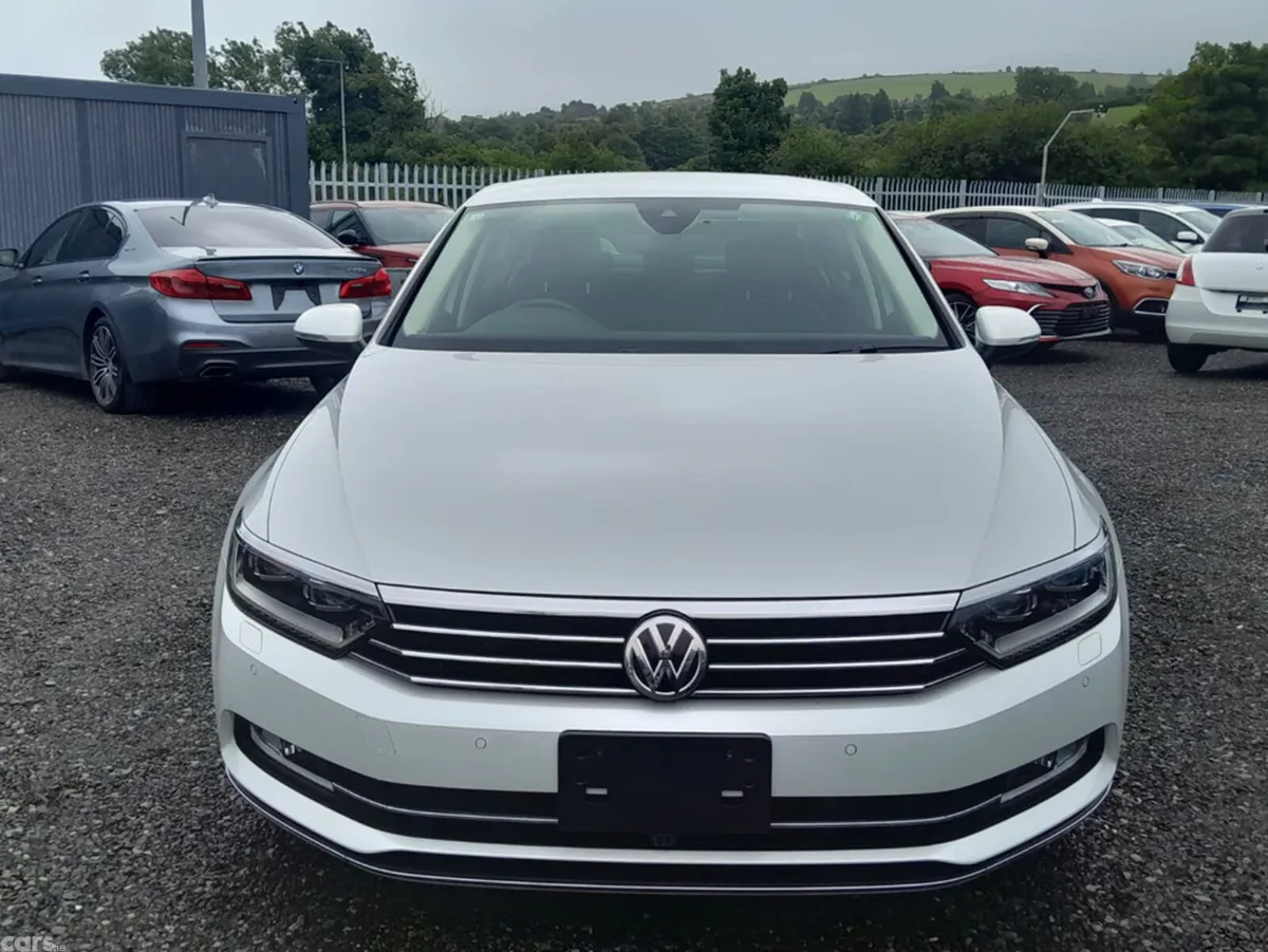 Volkswagen Passat Saloon, Diesel, 2018, White