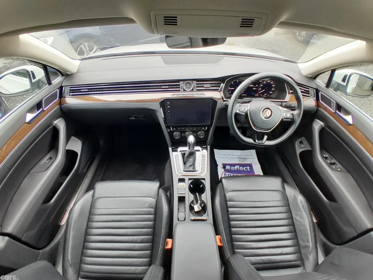 Volkswagen Passat Saloon, Diesel, 2018, White