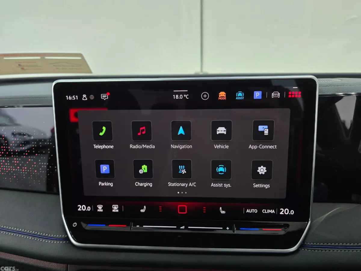 Volkswagen Tiguan SUV, Petrol Plug-in Hybrid, 2025, Red