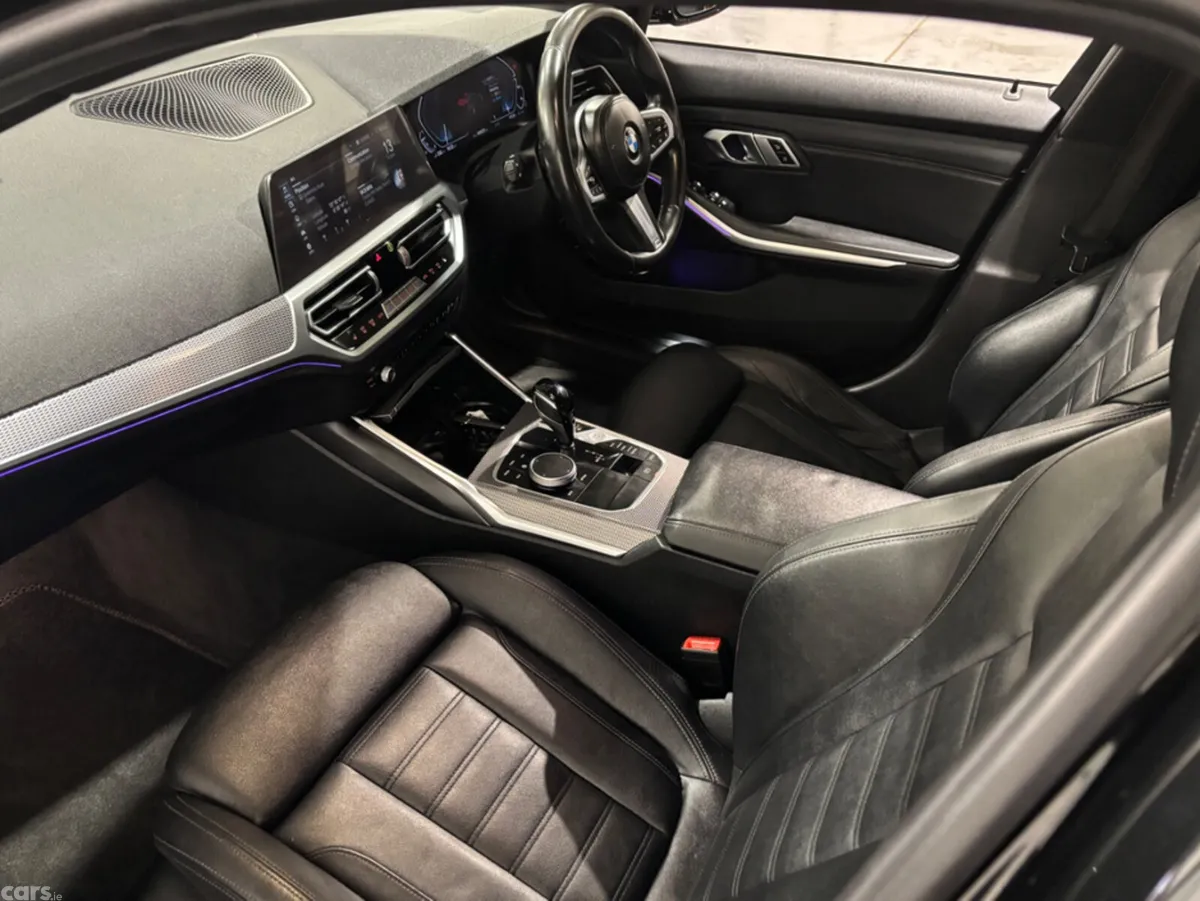 BMW 3-Series Estate, Petrol Plug-in Hybrid, 2021, Black