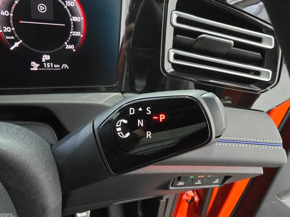 Volkswagen Tiguan SUV, Petrol Plug-in Hybrid, 2025, Red