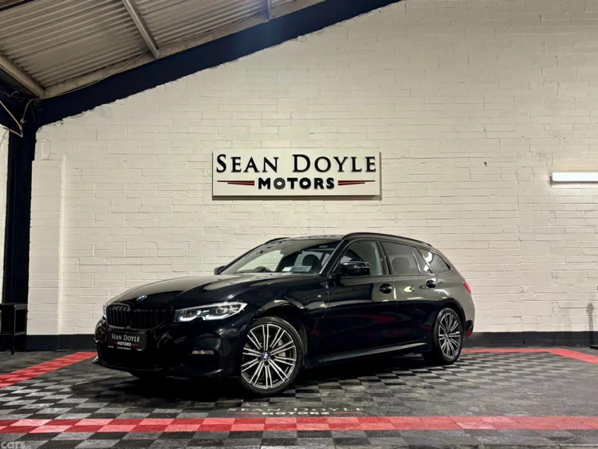 BMW 3-Series Estate, Petrol Plug-in Hybrid, 2021, Black