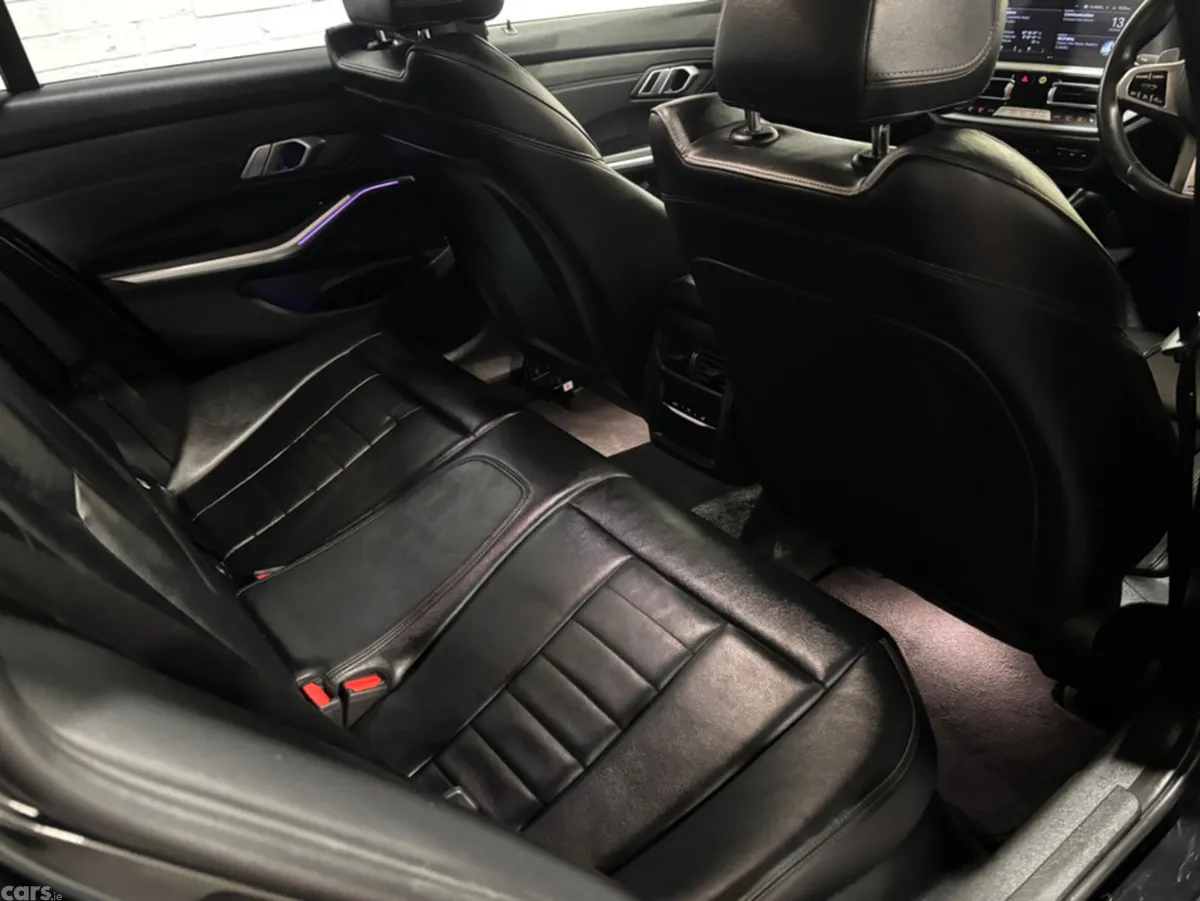 BMW 3-Series Estate, Petrol Plug-in Hybrid, 2021, Black