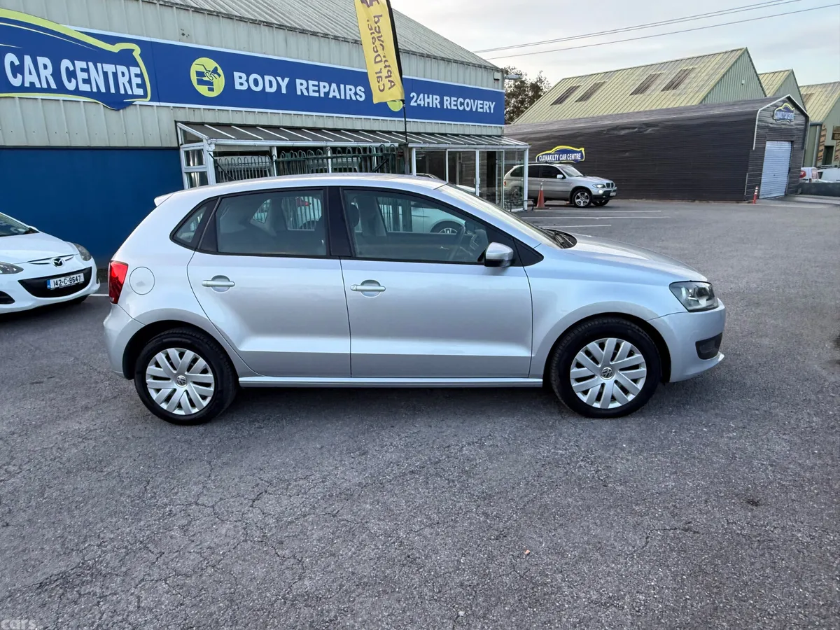 Volkswagen Polo Hatchback, Petrol, 2013, Silver