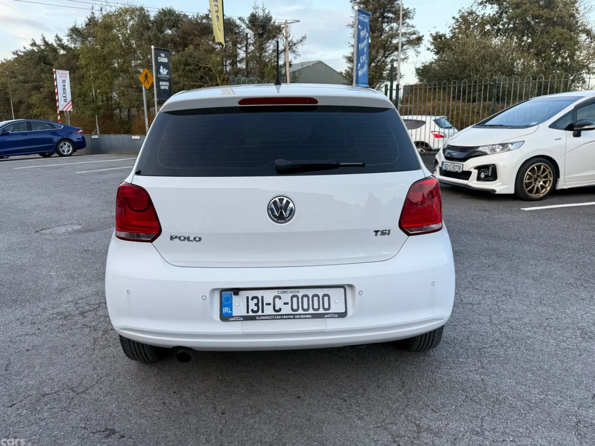 Volkswagen Polo Hatchback, Petrol, 2013, White