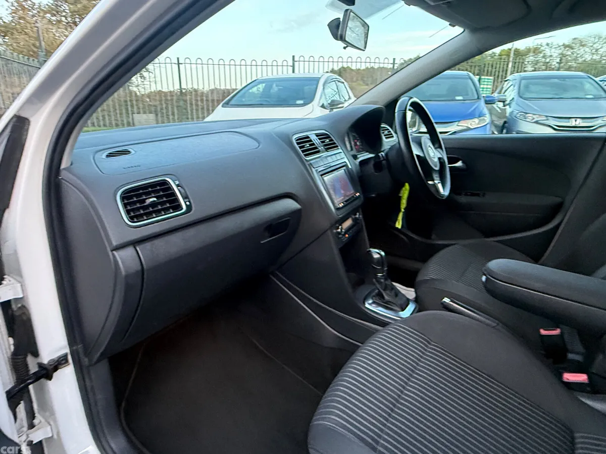 Volkswagen Polo Hatchback, Petrol, 2013, White