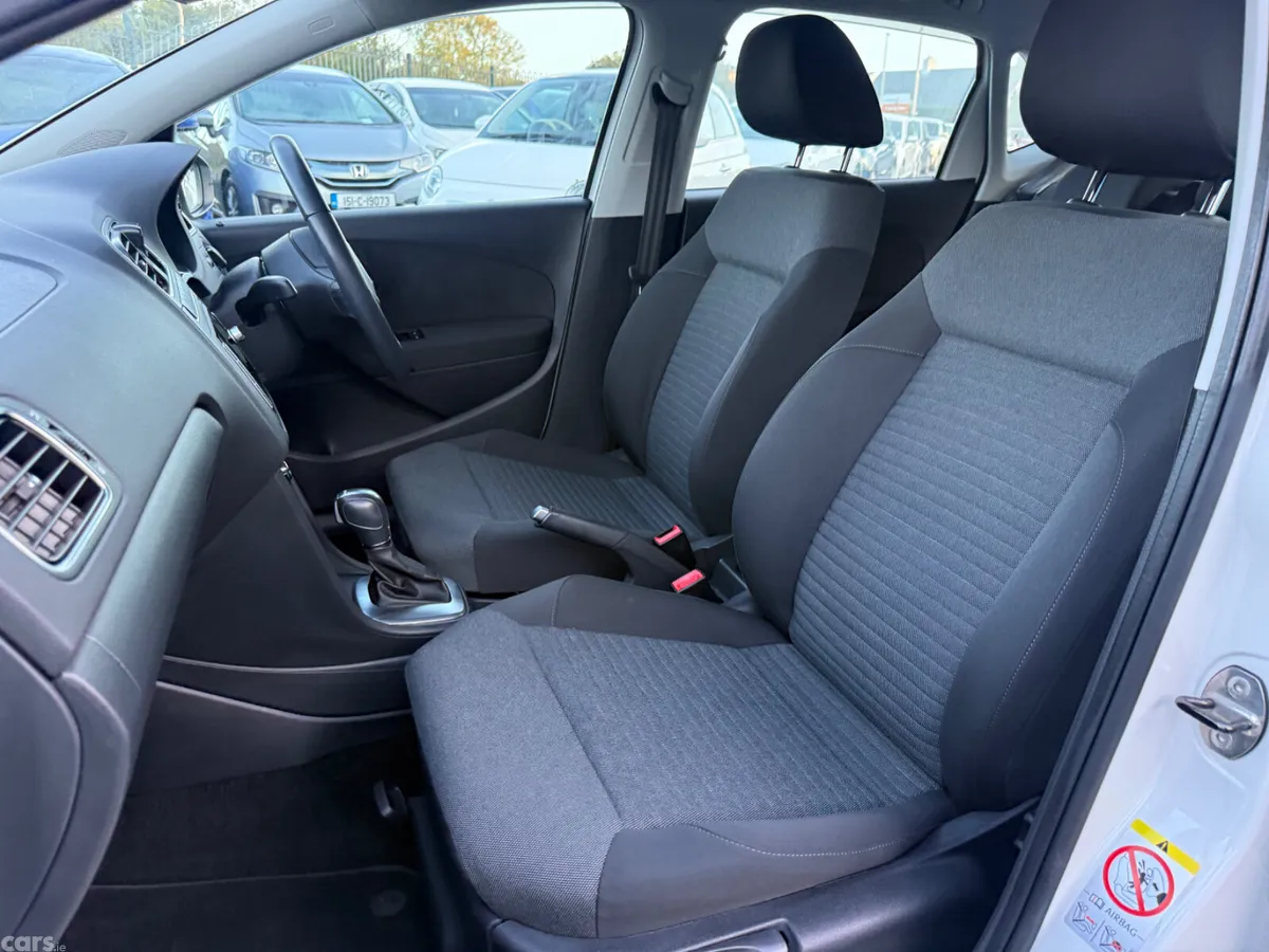 Volkswagen Polo Hatchback, Petrol, 2013, White