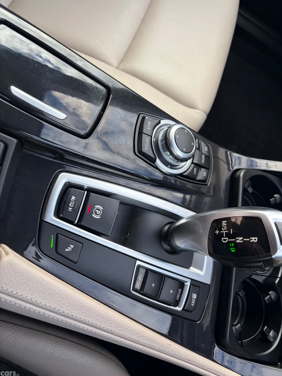 BMW 5-Series Saloon, Diesel, 2012, Grey
