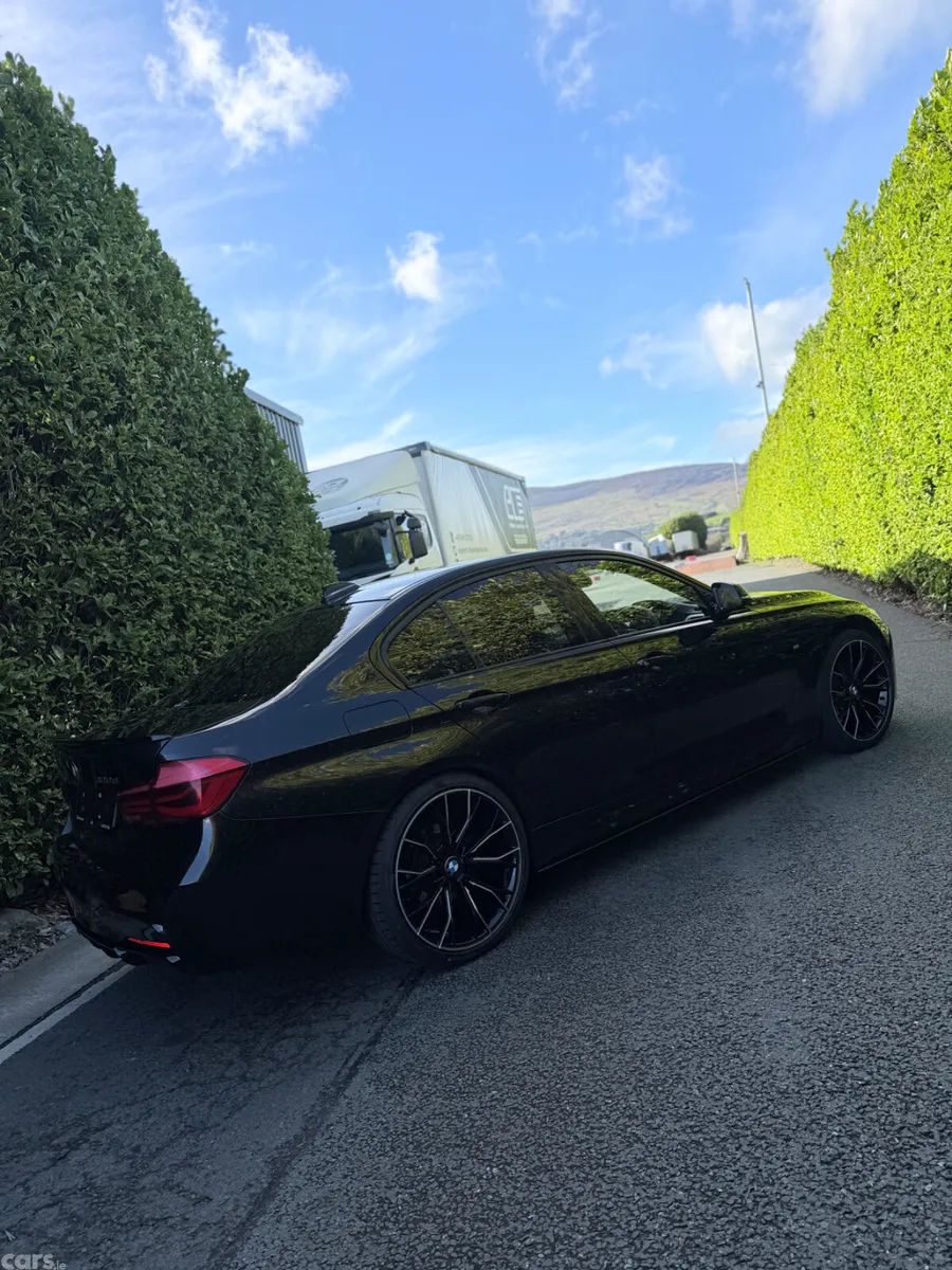 BMW 3-Series Saloon, Diesel, 2016, Black