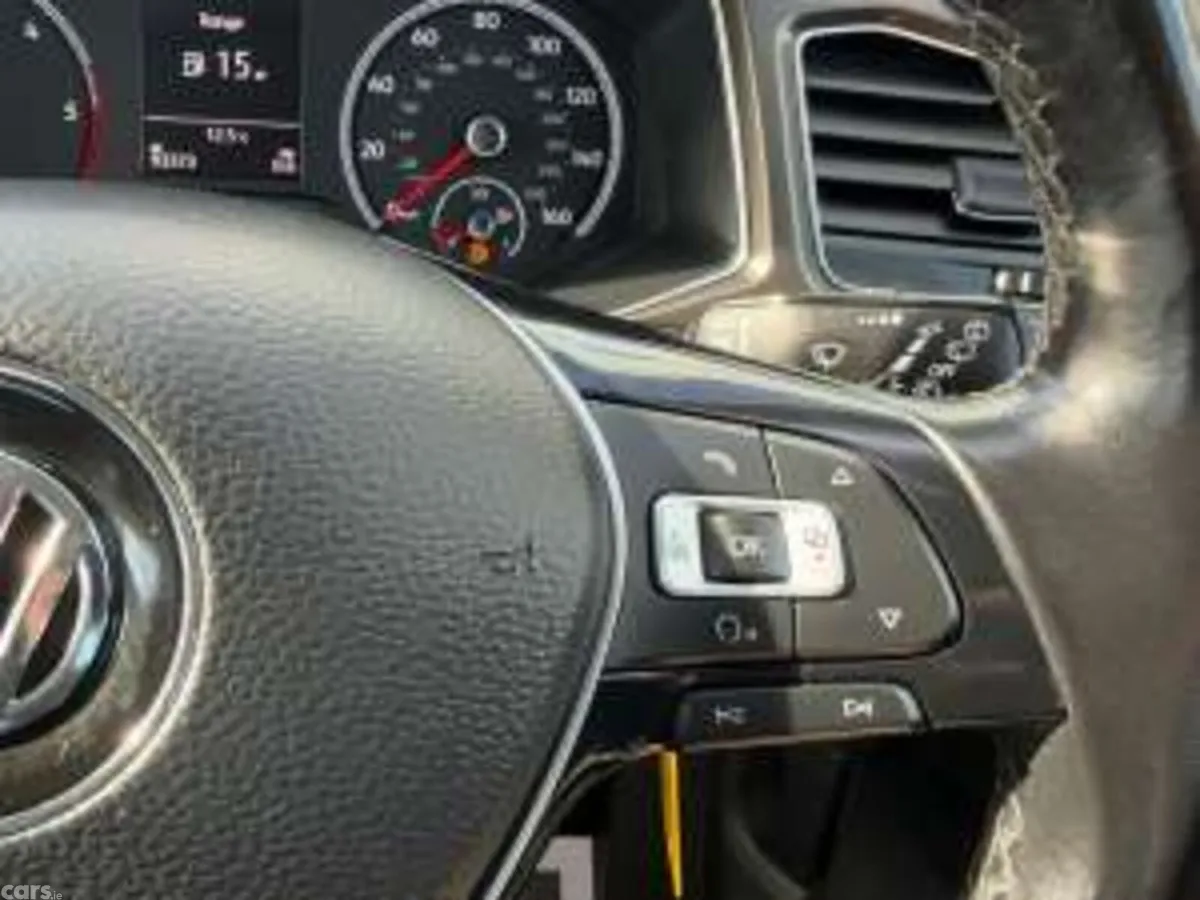 Volkswagen T-Roc SUV, Diesel, 2018, Blue