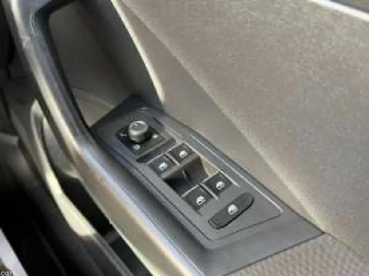 Volkswagen T-Roc SUV, Diesel, 2018, Blue