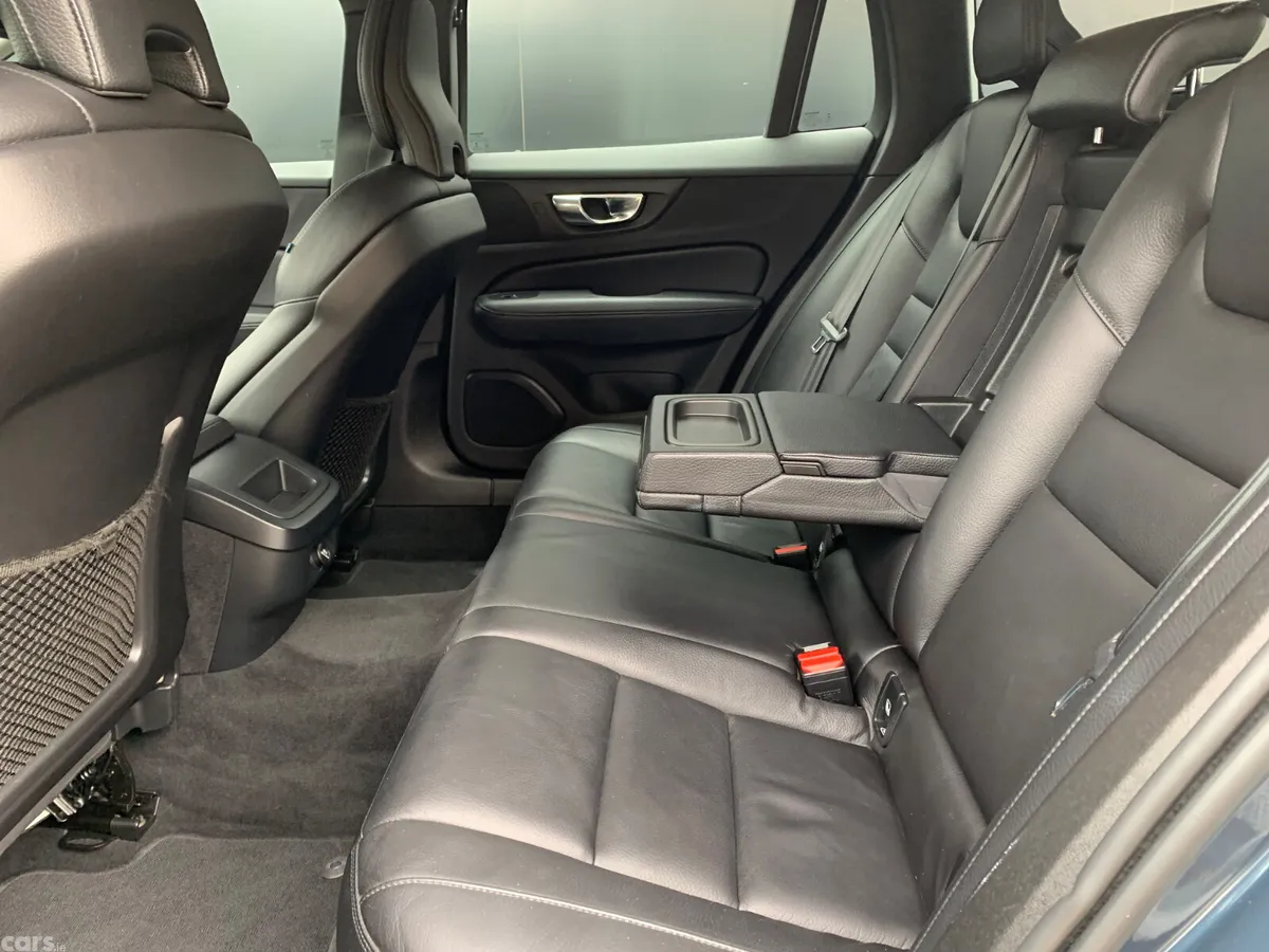 Volvo V60 Estate, Diesel, 2020, Blue