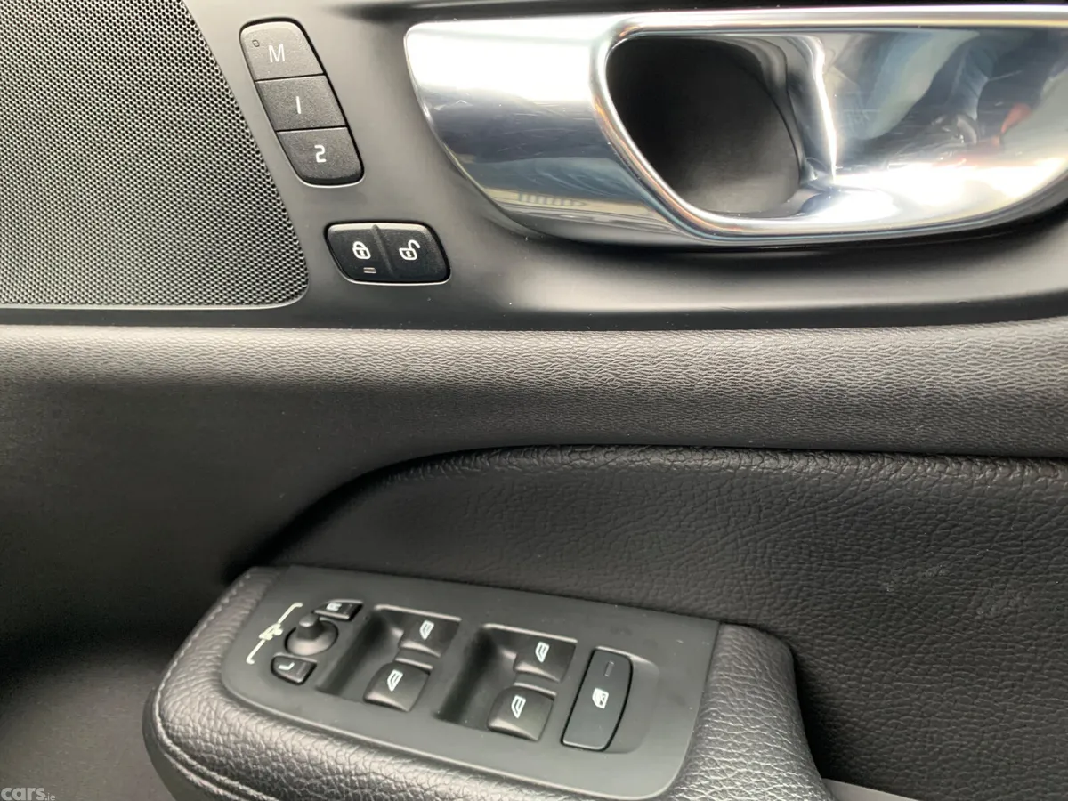 Volvo V60 Estate, Diesel, 2020, Blue