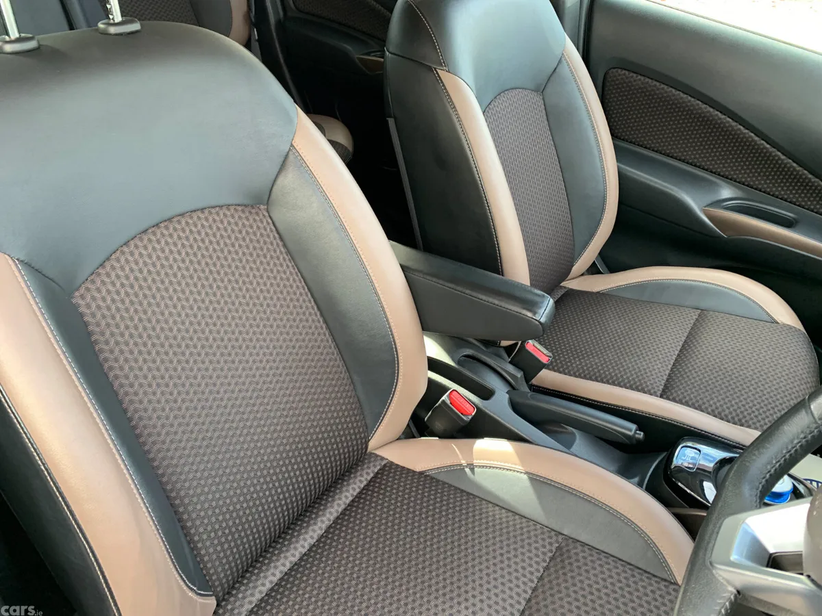 Nissan Note MPV, Petrol Hybrid, 2017, Silver
