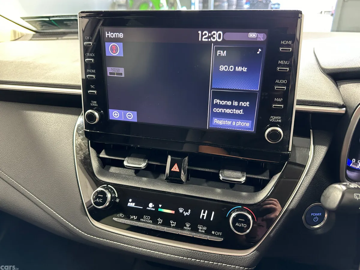 Toyota Corolla Estate, Petrol Hybrid, 2020, Grey
