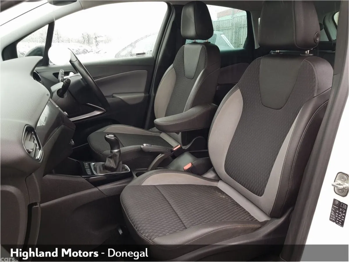 Opel Crossland X SUV, Petrol, 2018, White