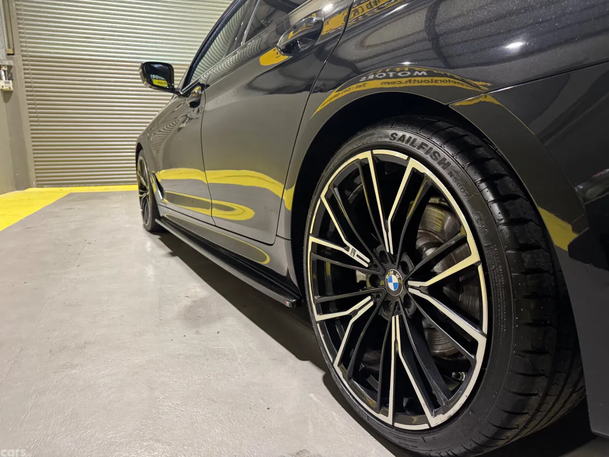 BMW 5-Series Saloon, Diesel, 2019, Black