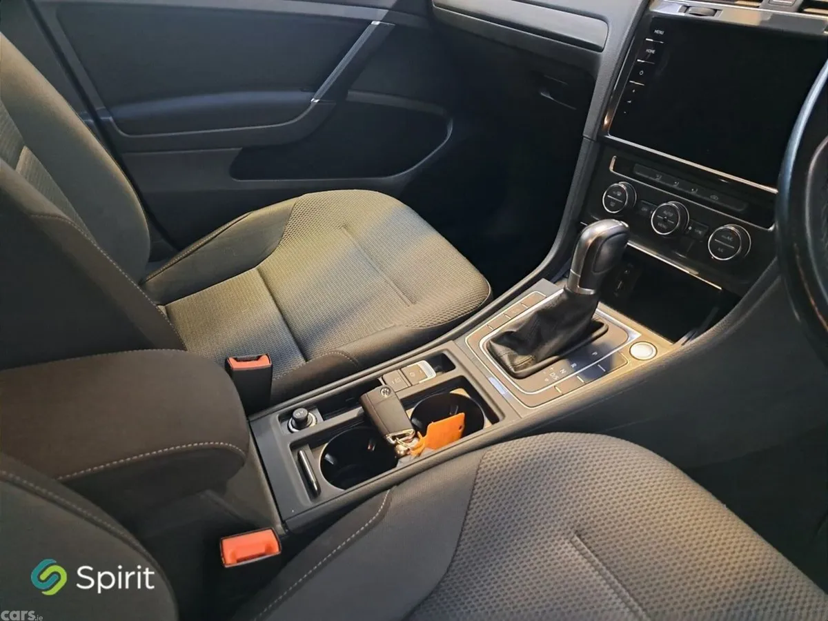 Volkswagen Golf Estate, Petrol, 2018, Black