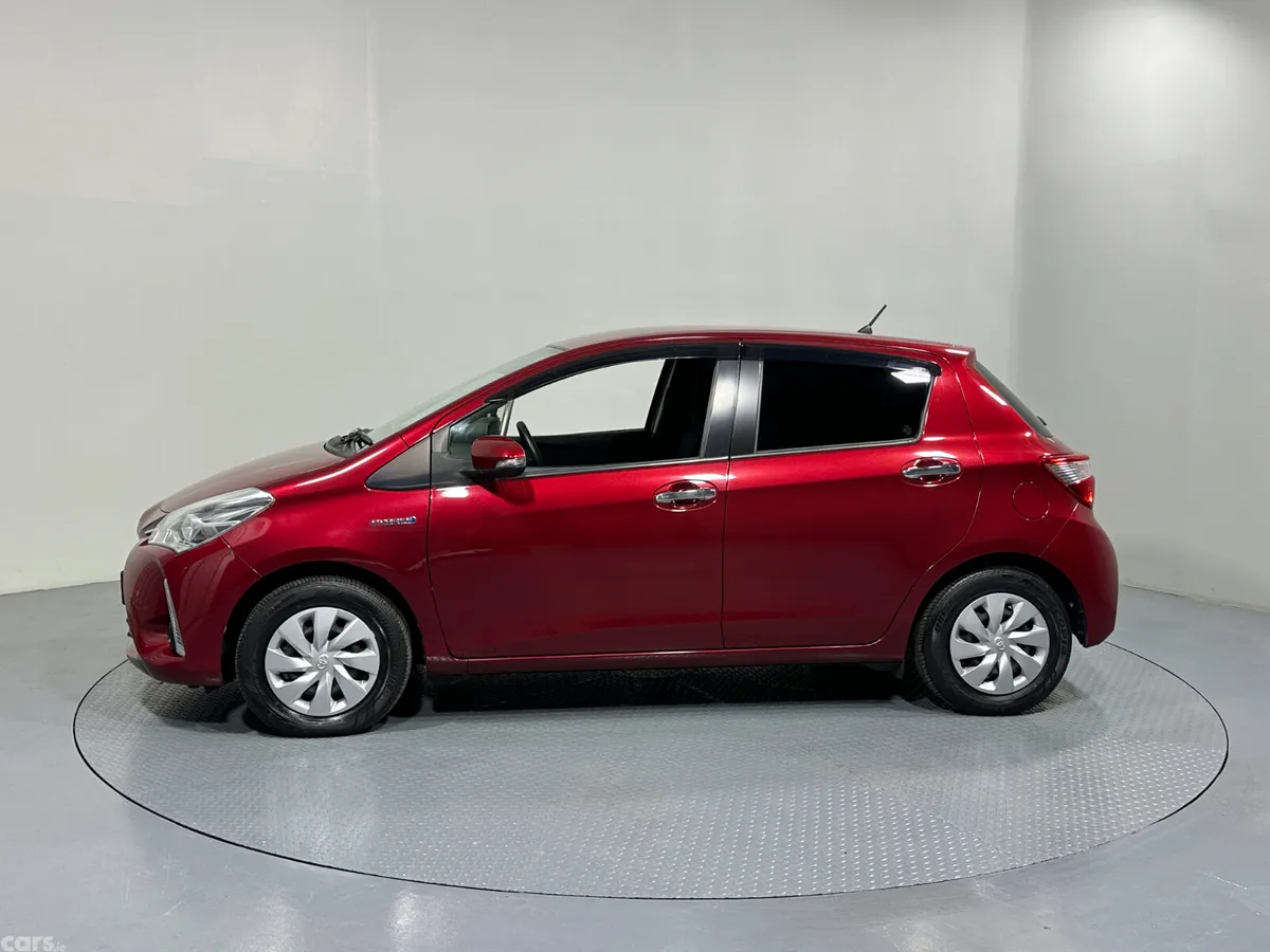 Toyota Yaris Hatchback, Petrol Hybrid, 2019, Red