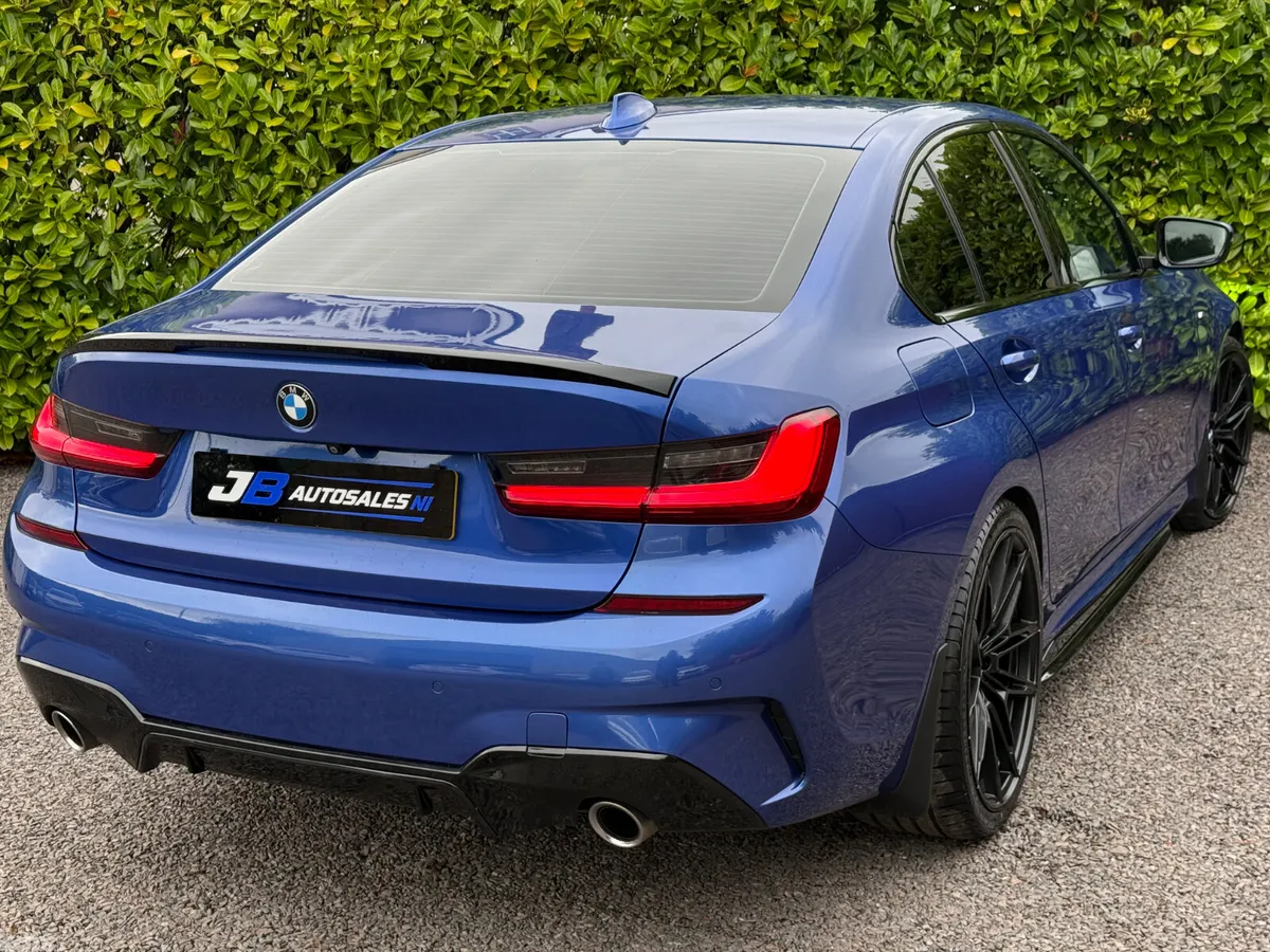 BMW 3-Series Saloon, Diesel, 2019, Blue