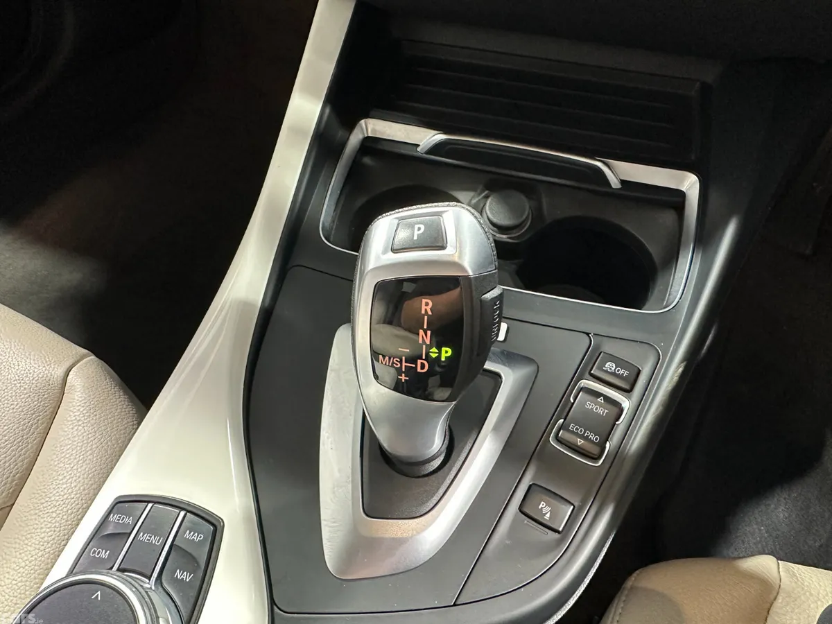 BMW 1-Series Hatchback, Petrol, 2019, Red