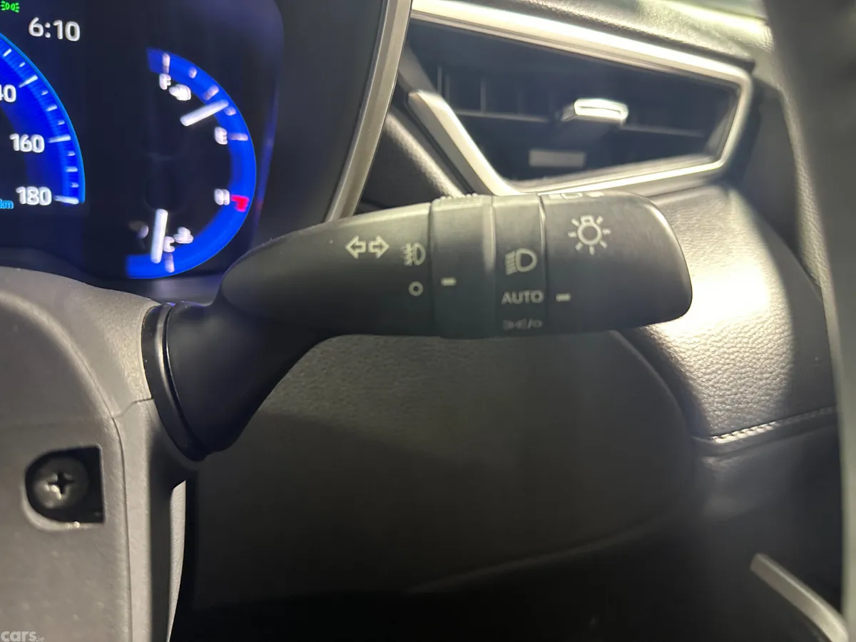 Toyota Corolla Cross SUV, Petrol Hybrid, 2023, Silver