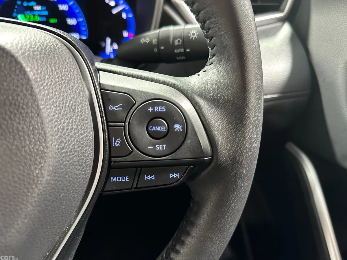 Toyota Corolla Cross SUV, Petrol Hybrid, 2023, Silver