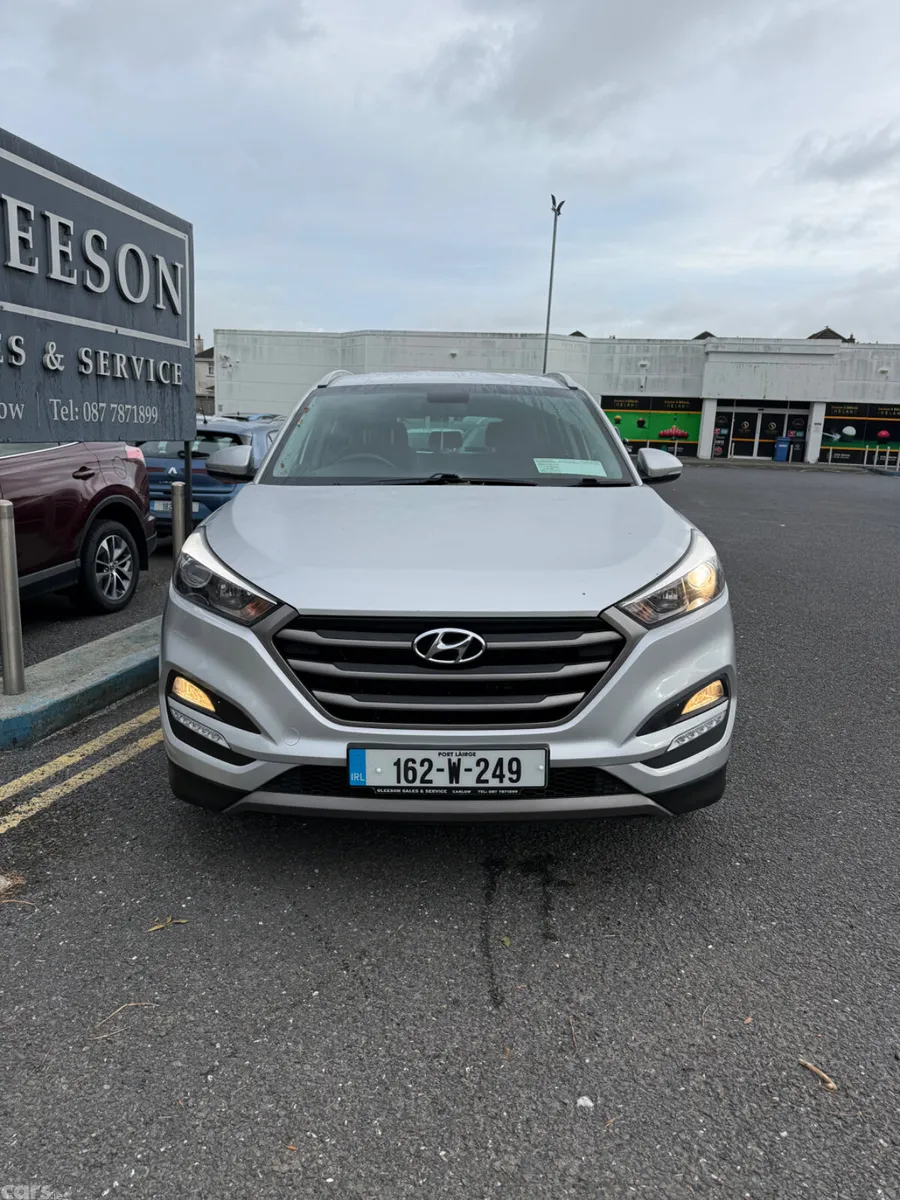 Hyundai Tucson SUV, Diesel, 2016, Silver