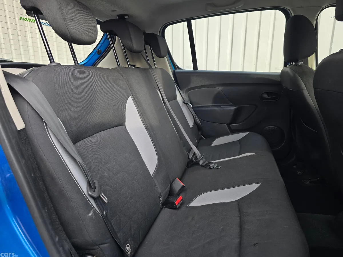 Dacia Sandero Stepway Hatchback, Diesel, 2015, Blue