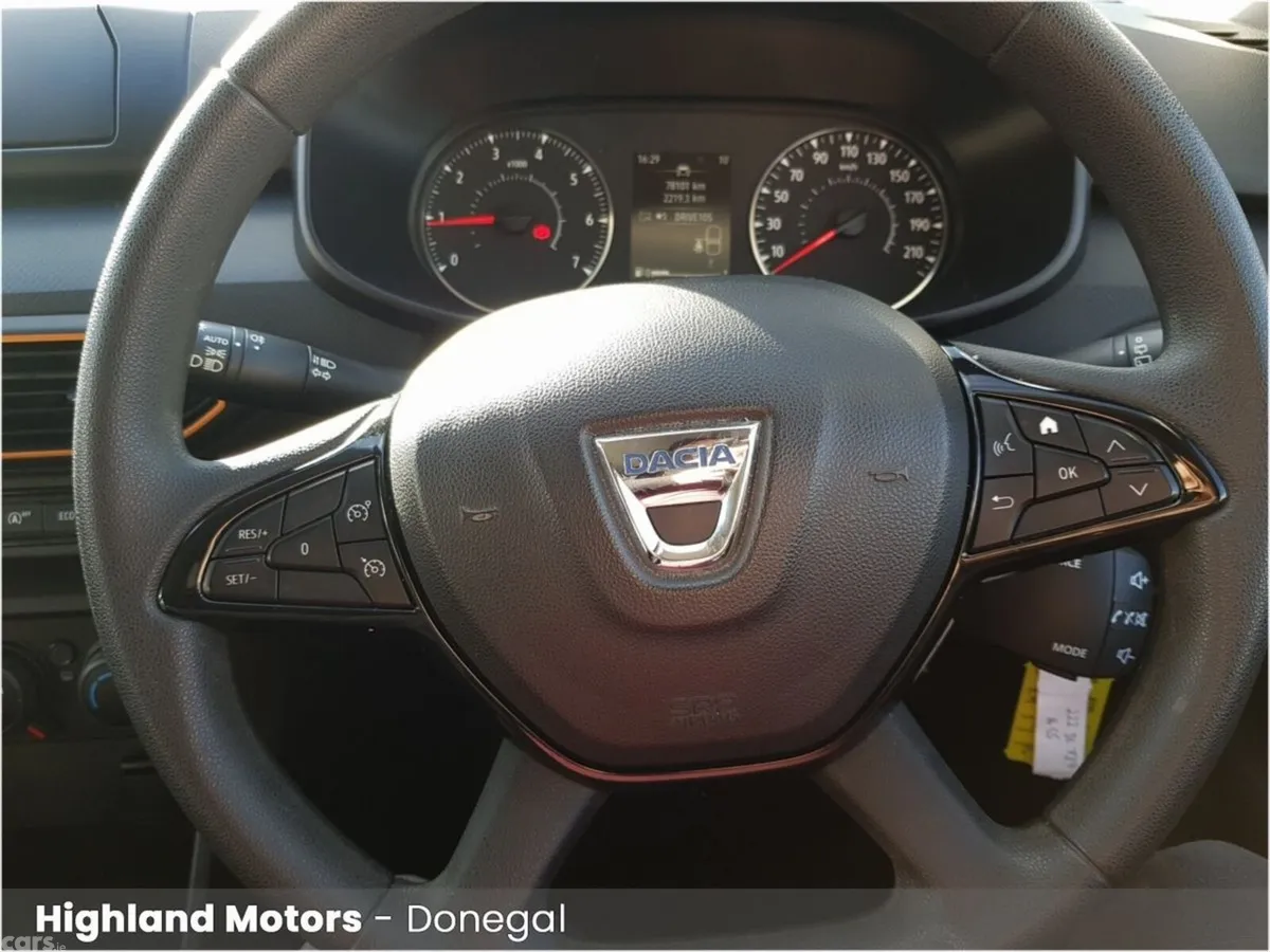Dacia Sandero Stepway Hatchback, Petrol, 2022, White