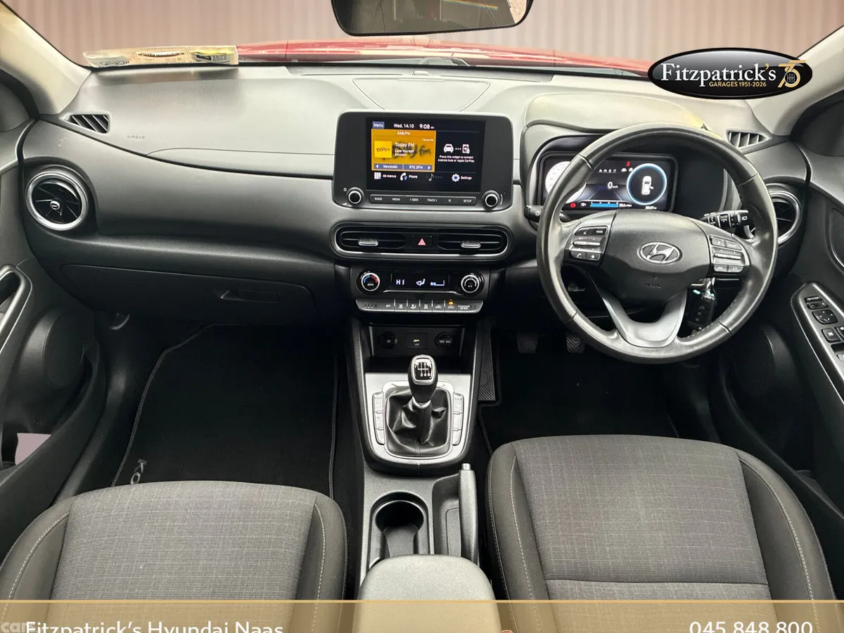 Hyundai KONA MPV, Petrol, 2022, Red