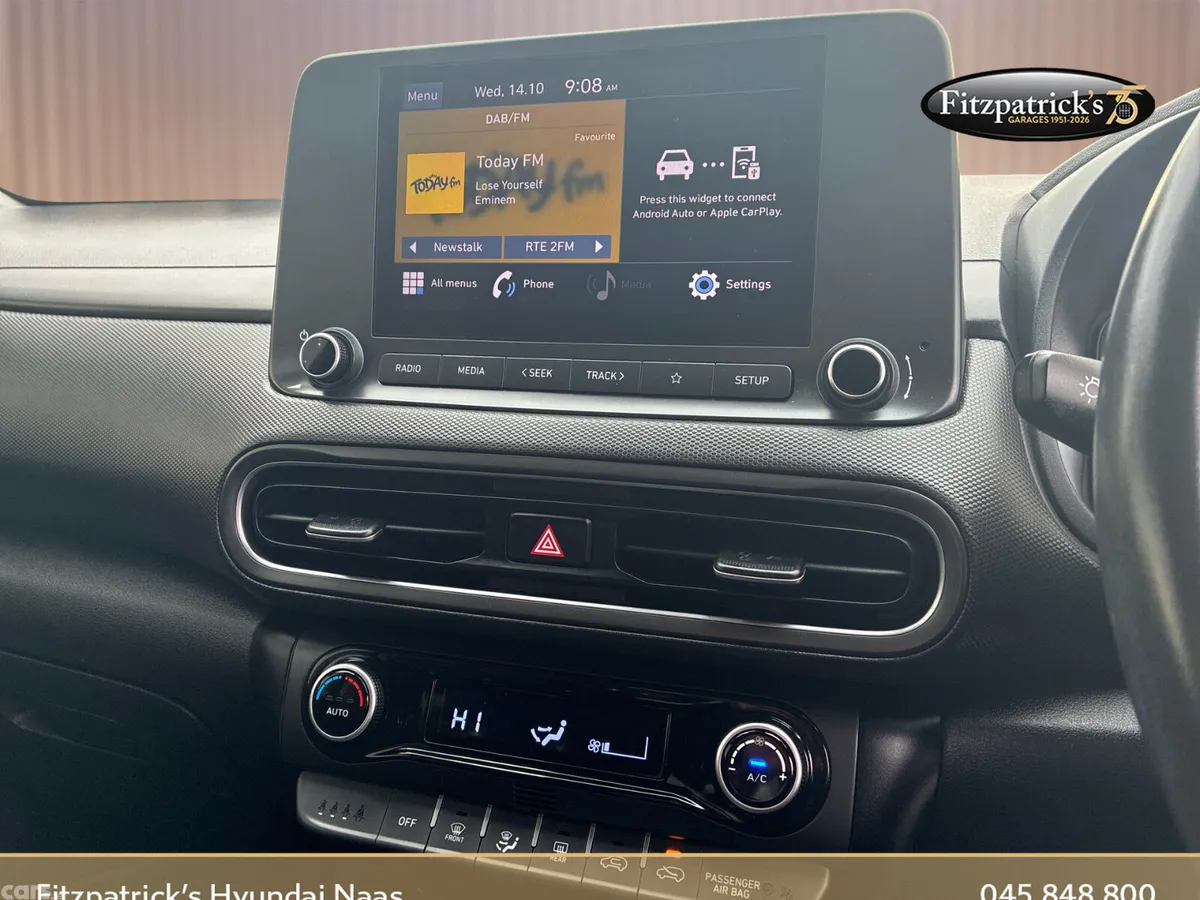 Hyundai KONA MPV, Petrol, 2022, Red