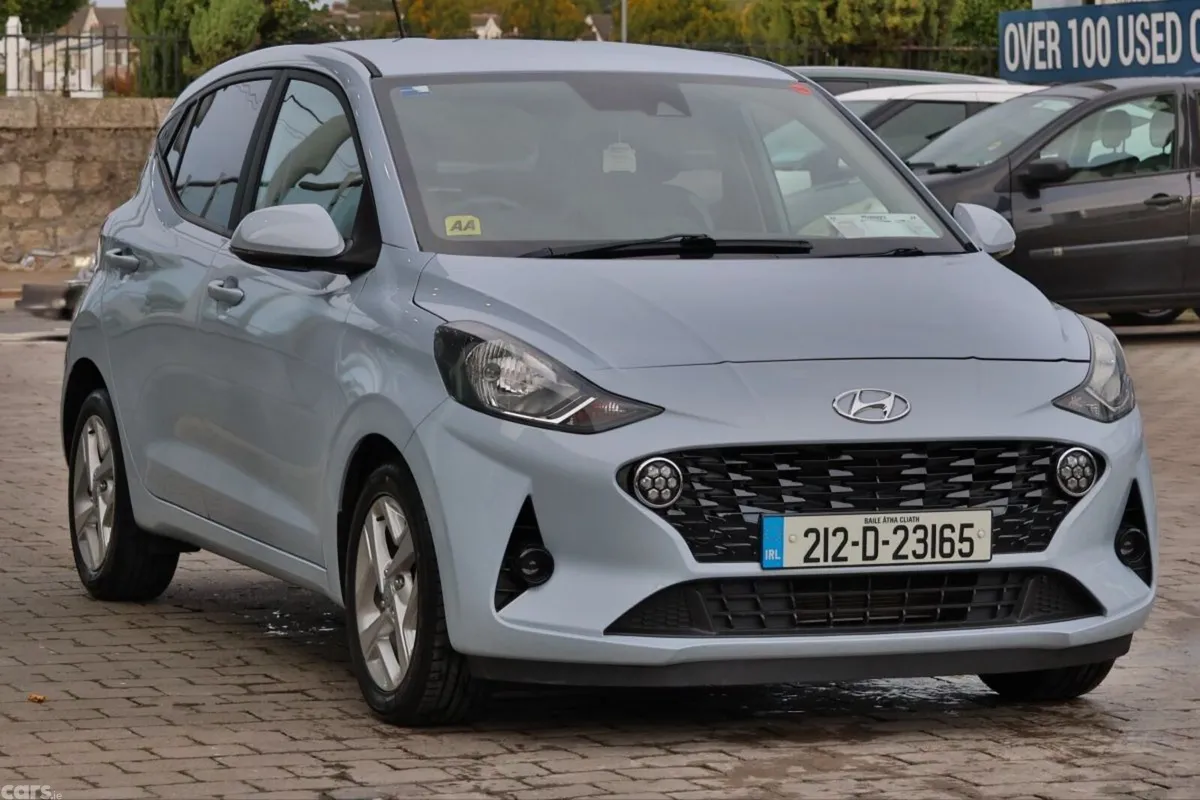 Hyundai i10 Hatchback, Petrol, 2021, Blue