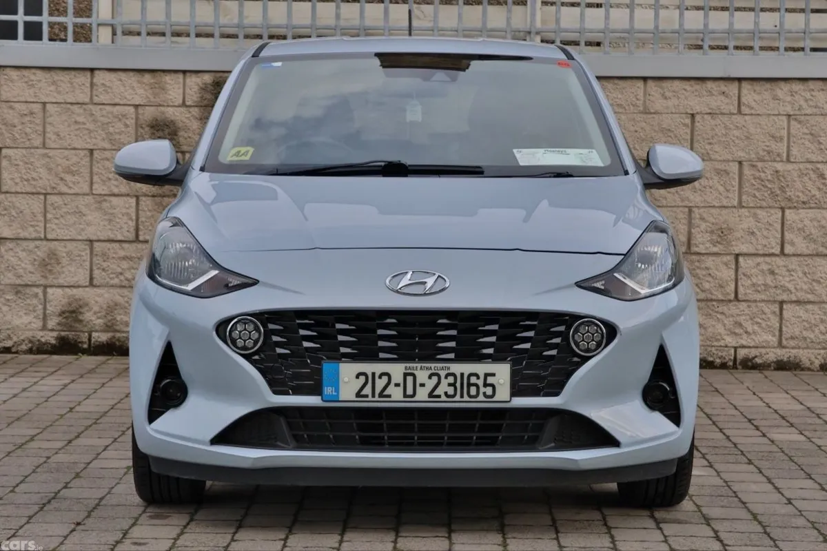Hyundai i10 Hatchback, Petrol, 2021, Blue