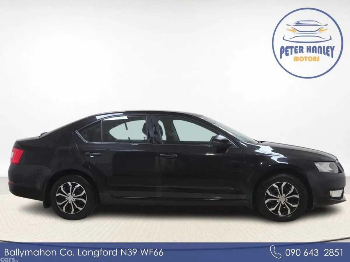 Skoda Octavia Saloon, Diesel, 2016, Black